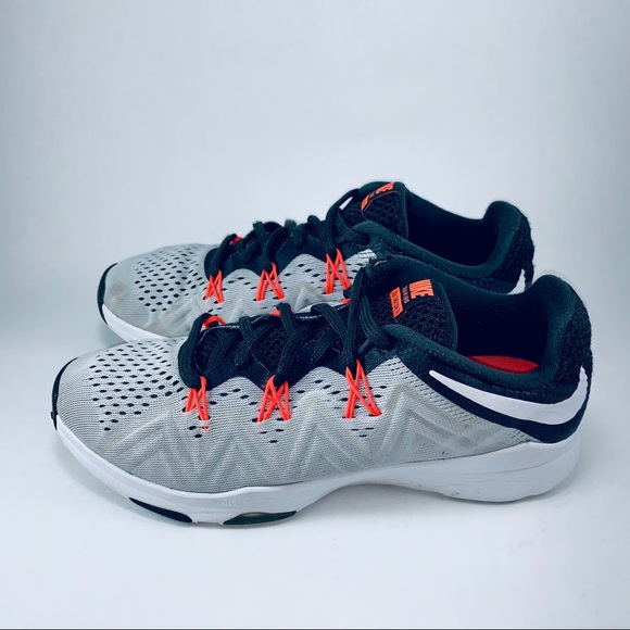 cross trainer shoes nike